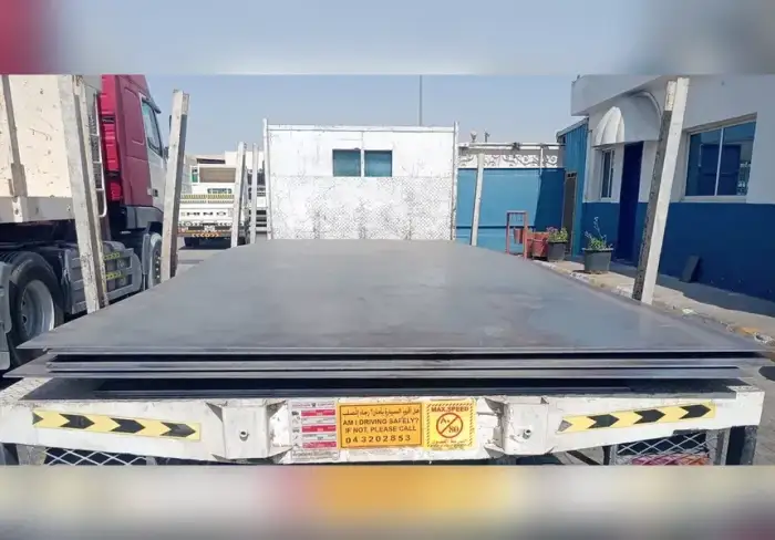 Round hollow pipes