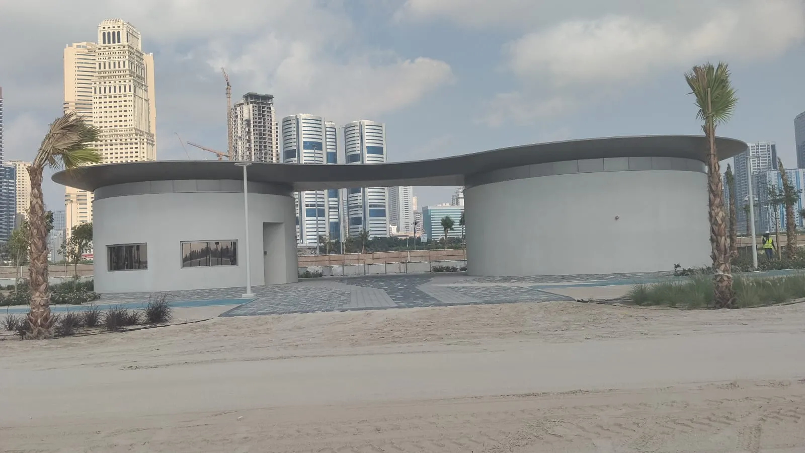 Mamzar Beach - image 3