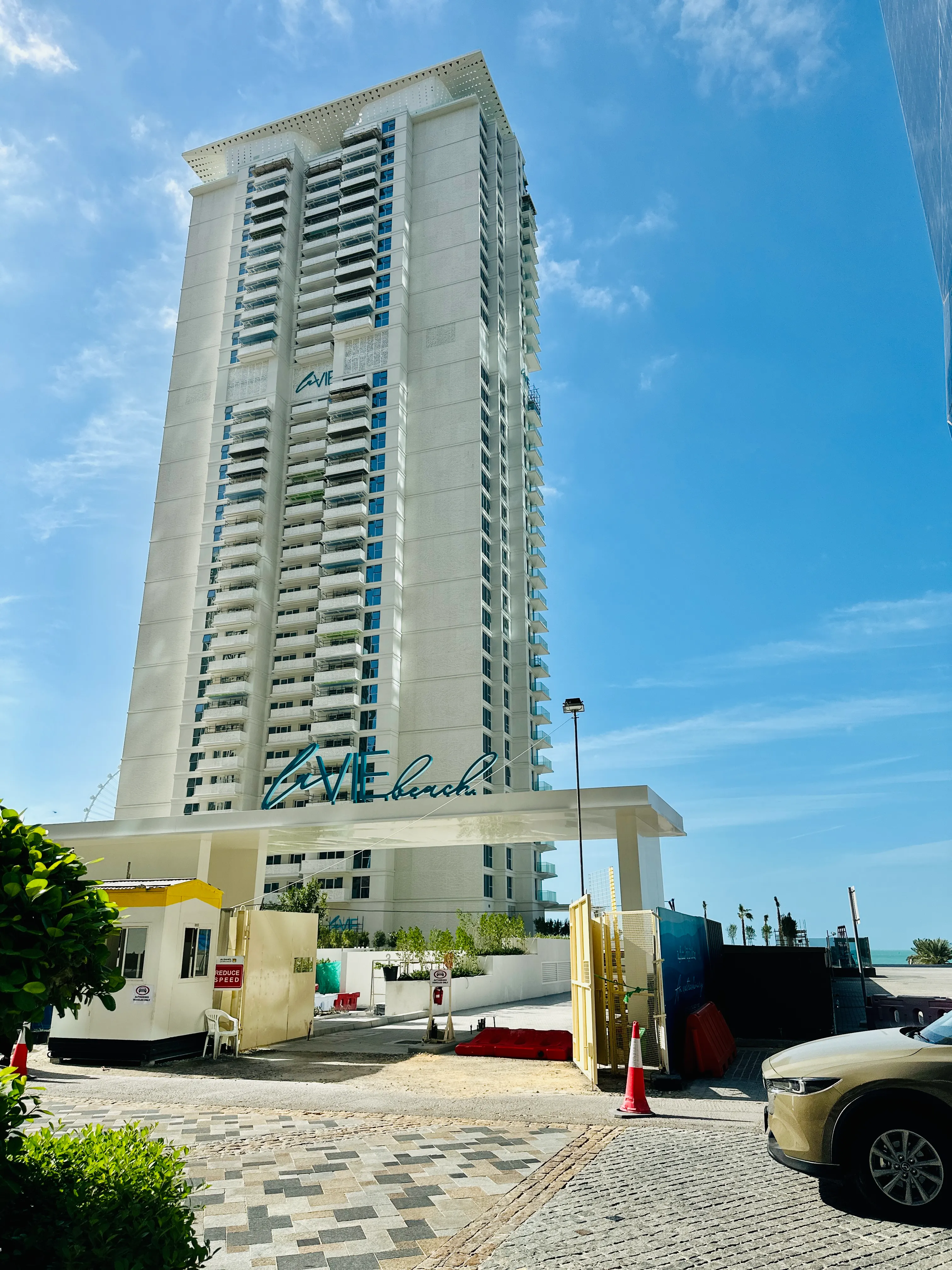 La Vie Residences - image 2