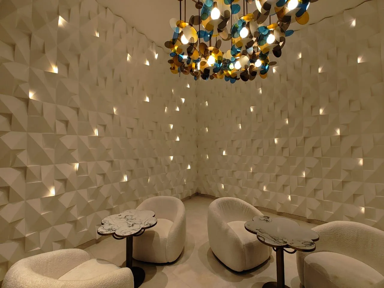 The District, Dubai Mall - image 6