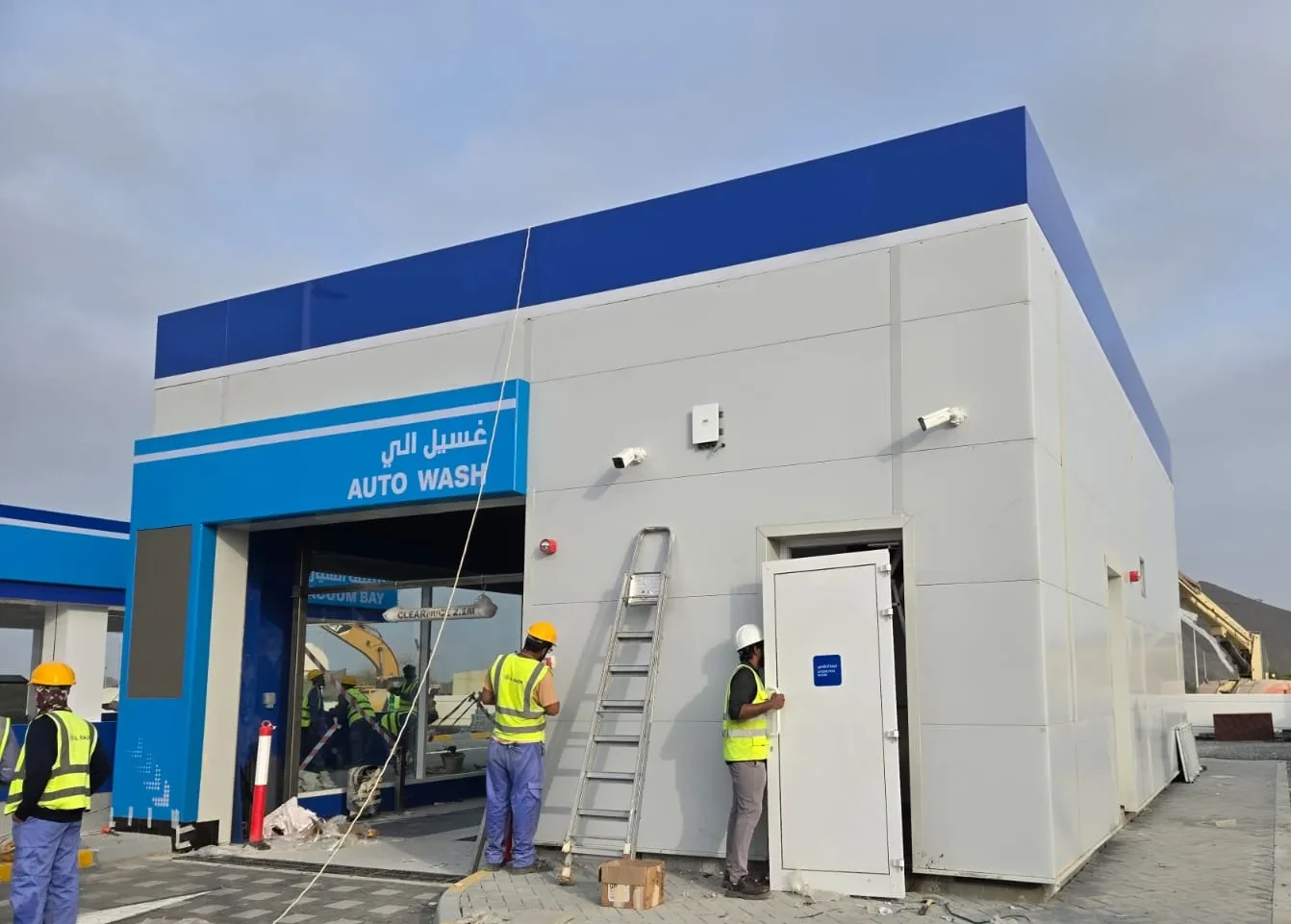 Abdullah Mesmari service station - image 4