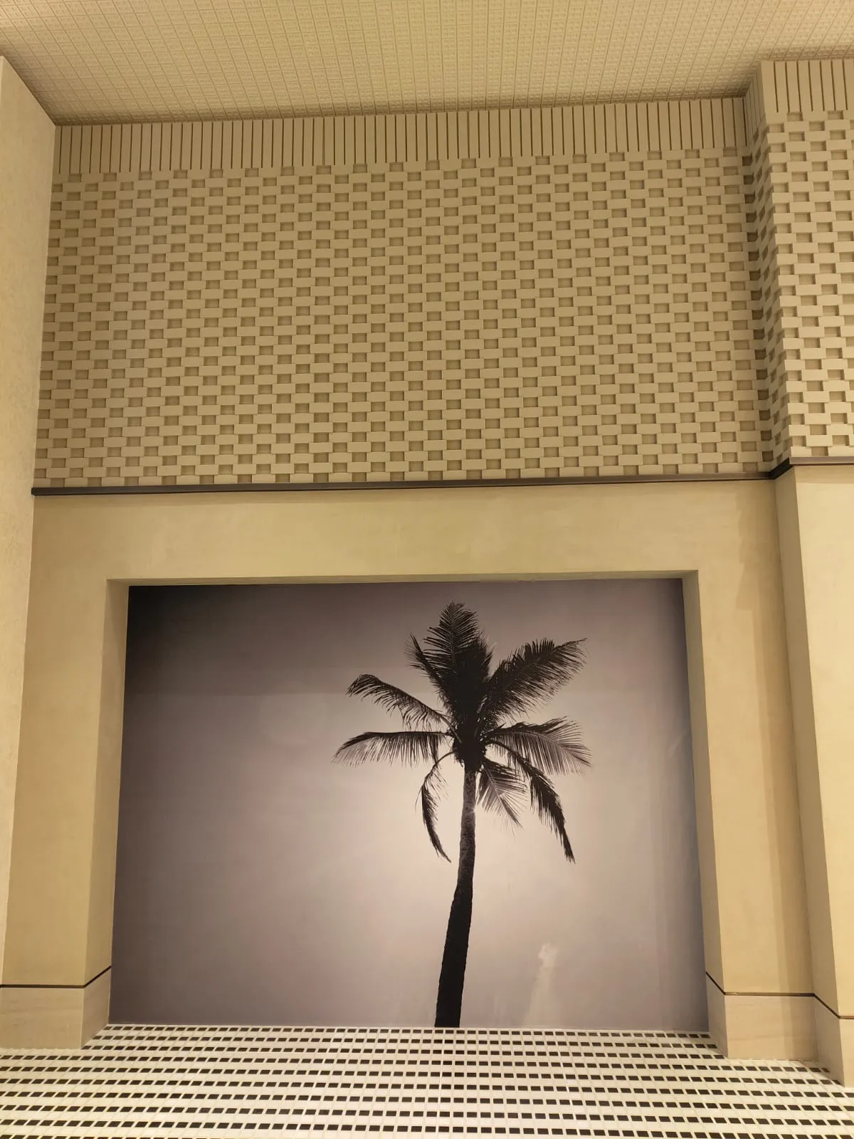 The District, Dubai Mall - image 7