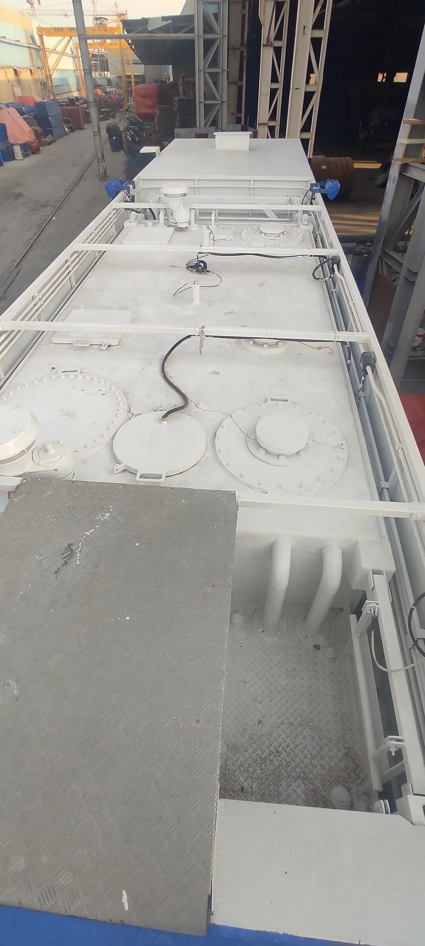 Modification of Existing Trailer Mounted Fuel Station with the Addition of IT Room - image 3
